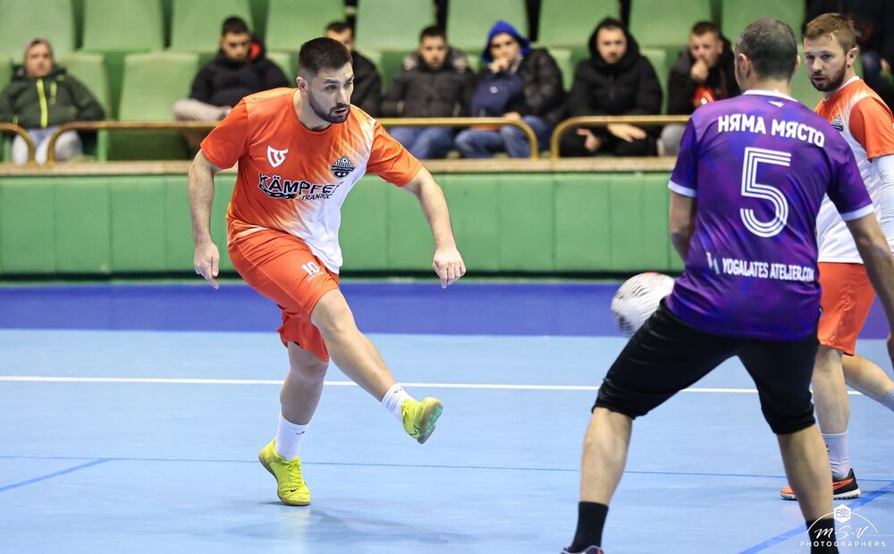 Den19 19