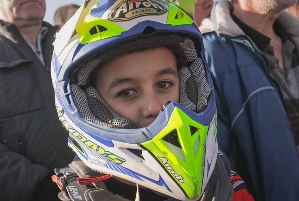 MOTOCROSS VIKTOR 1