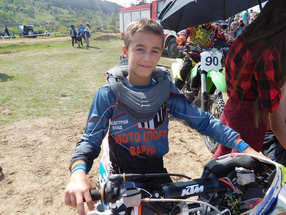 MOTOCROSS VIKTOR 2